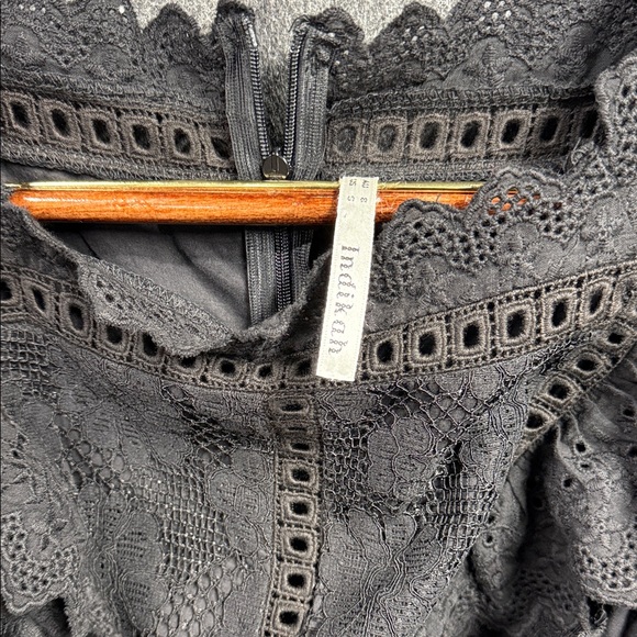 Elegant Black Lace Mini Dress - Picture 2 of 5